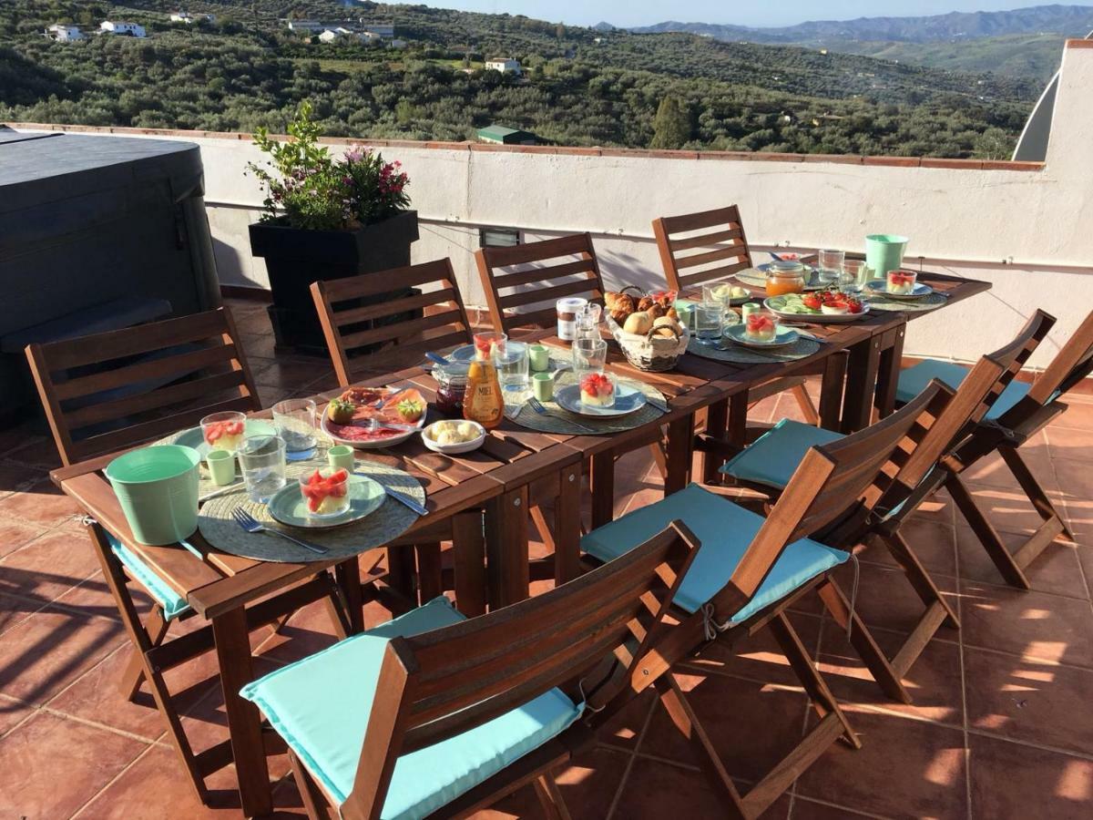B&B Villa Deseada Periana Bagian luar foto