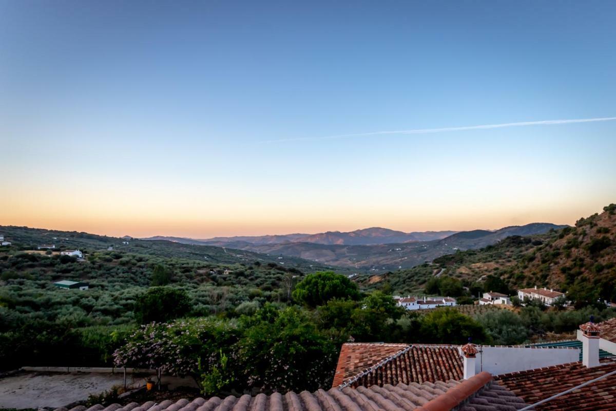 B&B Villa Deseada Periana Bagian luar foto